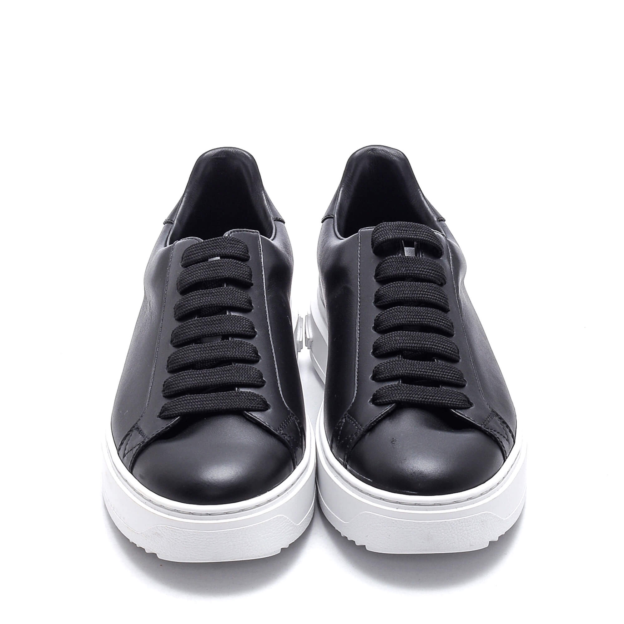 Louis Vuitton - Black / White Leather Trainers 